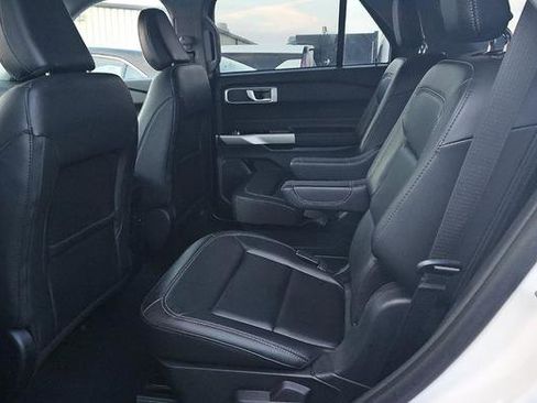 Used 2023 Ford Explorer XLT w/ Equipment Group 202A image 15