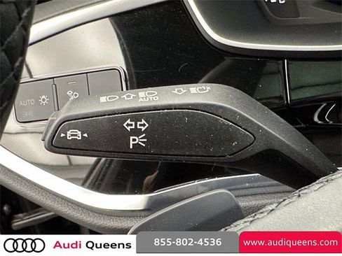 Certified 2025 Audi Q3 2.0T Premium Plus w/ Premium Plus Package image 33