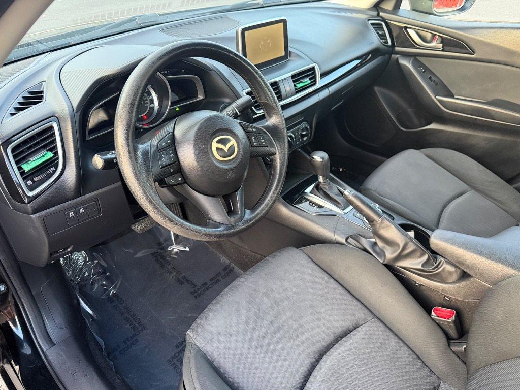 Used 2016 MAZDA MAZDA3 i Sport FWD image 9