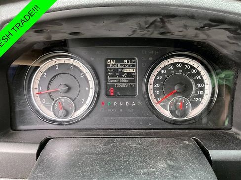 Used 2017 RAM 1500 Express RWD image 14