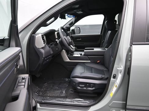 New 2026 Toyota Tundra Platinum AWD/4WD image 10