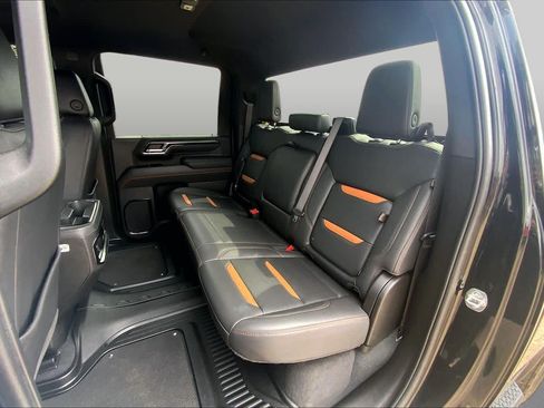 Used 2025 GMC Sierra 2500 AT4 AWD/4WD image 21