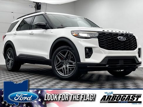 New 2026 Ford Explorer ST-Line w/ ST-Line Street Pack image 1
