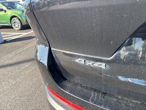 Used 2023 Jeep Grand Cherokee L Limited image 19