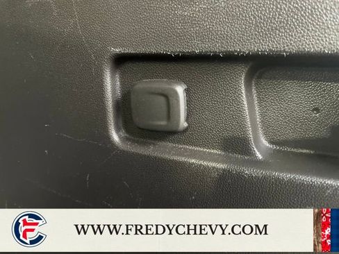 Certified 2020 GMC Acadia SLE image 37