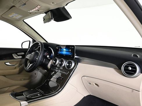 Used 2022 Mercedes-Benz GLC 300 image 15