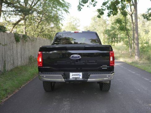 Used 2023 Ford F150 XLT image 6