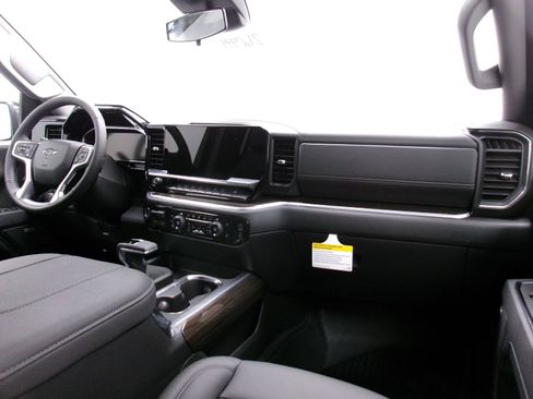 New 2026 Chevrolet Silverado 1500 RST AWD/4WD image 3