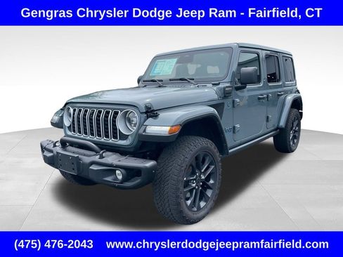 Certified 2025 Jeep Wrangler Unlimited Sahara AWD/4WD image 3