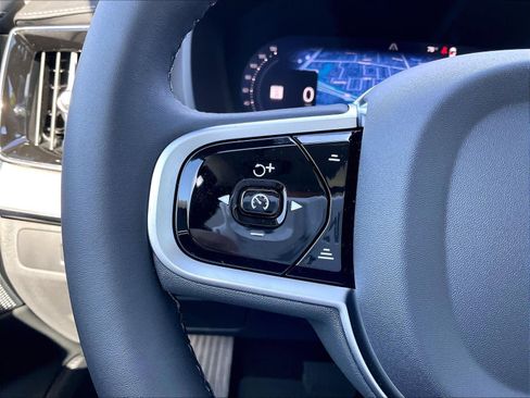 New 2026 Volvo XC90 T8 Ultra w/ Lounge Package AWD/4WD image 17