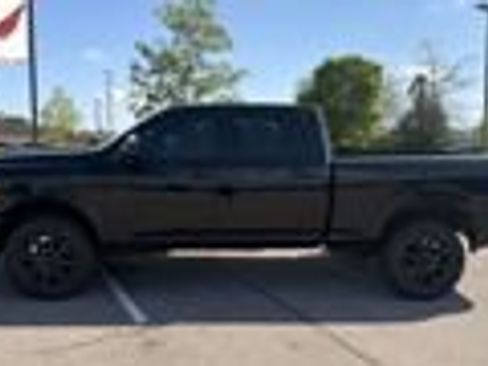 Used 2021 RAM 2500 Laramie w/ Night Edition AWD/4WD image 8