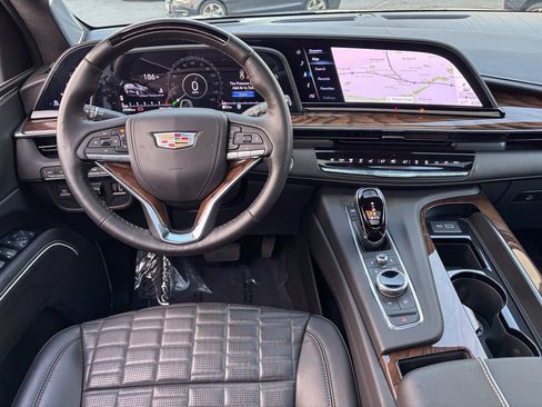 Used 2023 Cadillac Escalade Sport Platinum w/ LPO, ONYX Package image 23