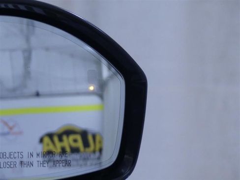 Used 2020 Jaguar F-PACE Premium image 28