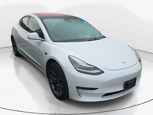Used 2018 Tesla Model 3 Long Range RWD image 4