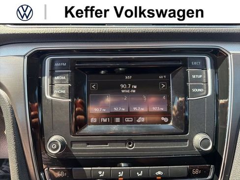 Used 2016 Volkswagen Passat 1.8T R-Line FWD image 23