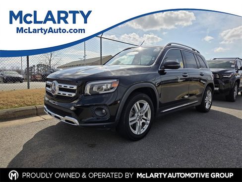 Used 2020 Mercedes-Benz GLB 250 w/ Premium Package image 1