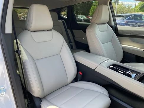 New 2025 Nissan Murano SL image 9