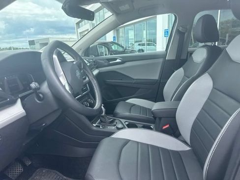 Used 2023 Volkswagen Taos SEL AWD/4WD image 7