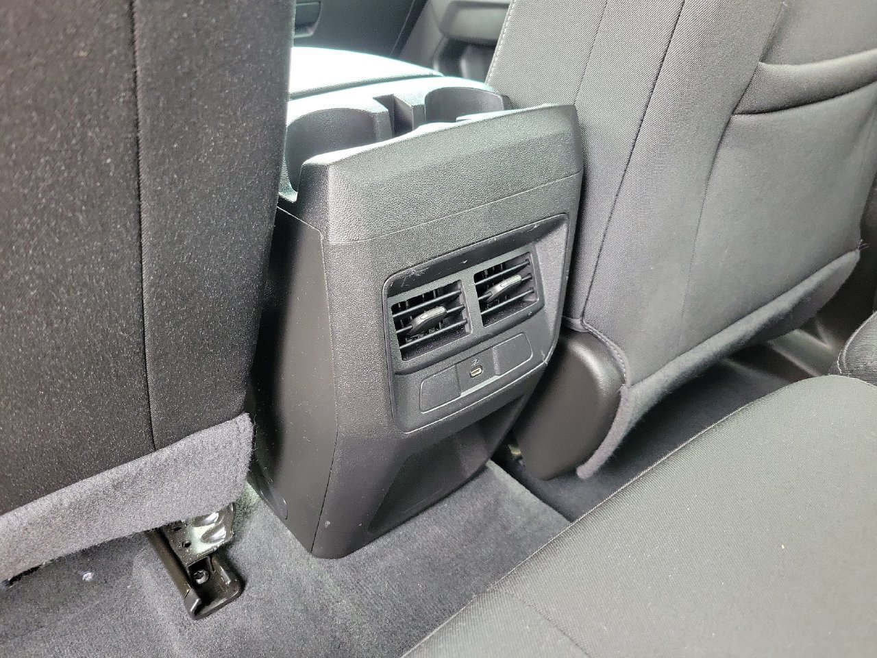 Used 2024 Chevrolet Colorado LT RWD image 11