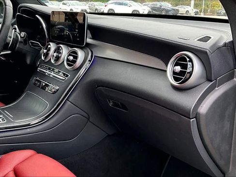Used 2022 Mercedes-Benz GLC 43 AMG 4MATIC image 19