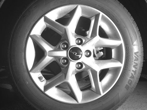 Used 2025 Kia Soul LX w/ LX Technology Package FWD image 14