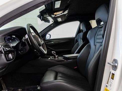 Certified 2022 BMW M5 w/ Competition Package image 18