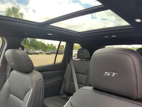 New 2026 Buick Enclave Sport Touring w/ Super Cruise Package image 32