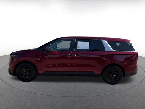 Used 2026 Kia Carnival FWD image 8