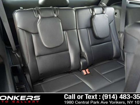 Used 2023 Ford Explorer Limited image 28