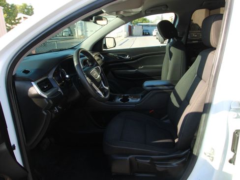 Used 2021 GMC Acadia SLE FWD image 9