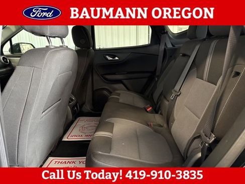 Used 2025 Chevrolet Blazer LT FWD image 16