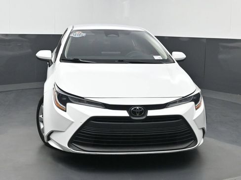 Used 2023 Toyota Corolla LE FWD image 37