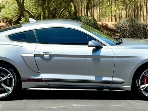 Used 2022 Ford Mustang GT Premium w/ Equipment Group 401A RWD image 4