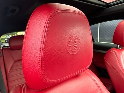Used 2020 Alfa Romeo Stelvio Ti Sport AWD/4WD image 70