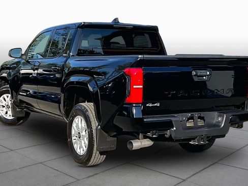 Certified 2026 Toyota Tacoma SR5 AWD/4WD image 12