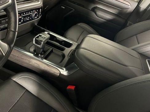 Used 2023 Chevrolet Silverado 1500 LTZ AWD/4WD image 17