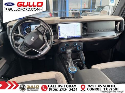 Used 2023 Ford Bronco Wildtrak image 9