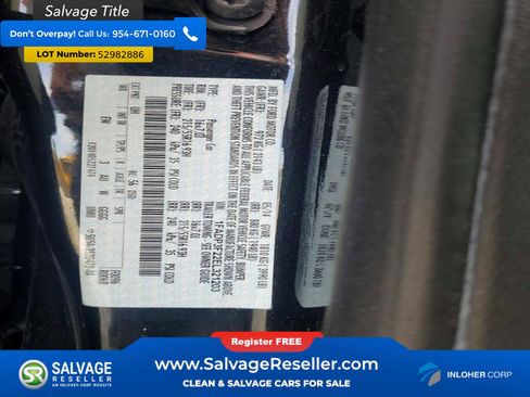 Used 2014 Ford Focus SE FWD image 16