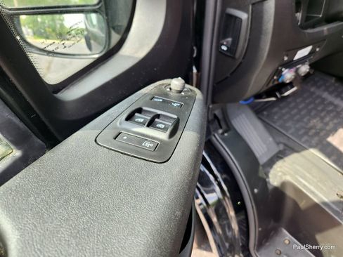 Used 2023 RAM ProMaster 2500 w/ Driver Convenience Group image 36