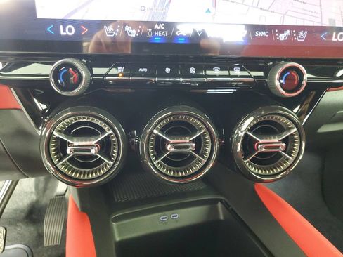 New 2026 Chevrolet Blazer EV SS w/ Performance Package AWD/4WD image 17