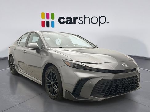Used 2025 Toyota Camry SE w/ Convenience Package FWD image 7