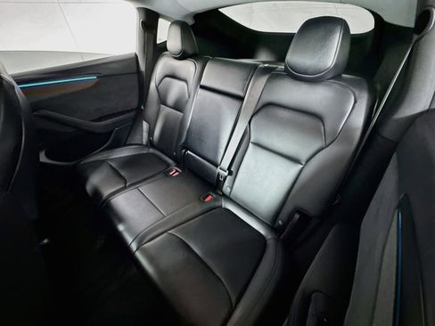 Used 2026 Tesla Model Y AWD image 22