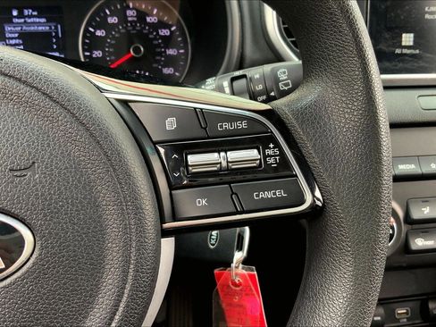 Used 2021 Kia Sportage LX image 18