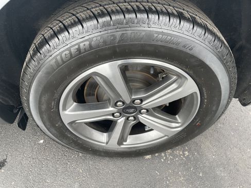 Used 2024 Ford Edge SEL w/ Convenience Package image 40