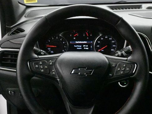 Used 2023 Chevrolet Equinox RS w/ RS Leather Package FWD image 9