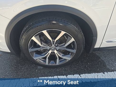 Certified 2024 Acura MDX w/ Technology Package FWD image 12