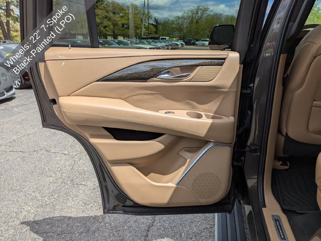 Used 2020 Cadillac Escalade Platinum AWD/4WD image 44