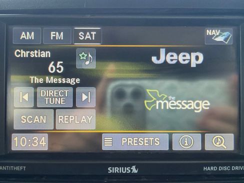 Used 2015 Jeep Wrangler Unlimited Sahara w/ Connectivity Group AWD/4WD image 31