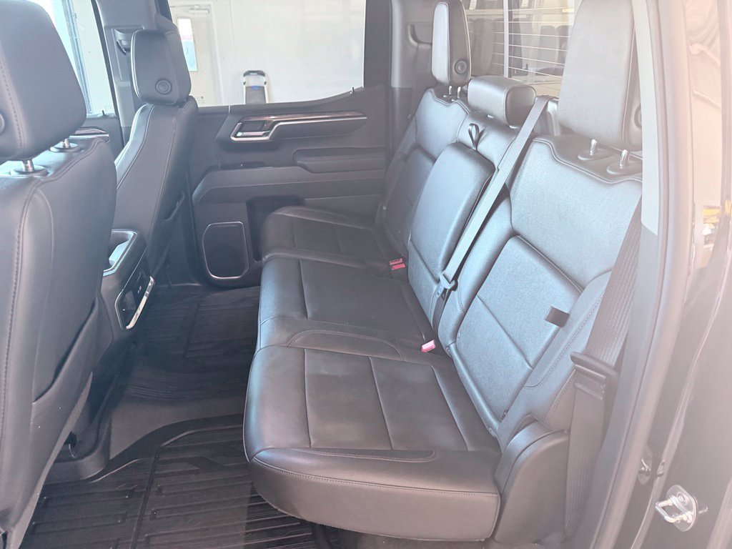 Used 2025 GMC Sierra 1500 Elevation w/ Elevation Premium Package AWD/4WD image 16