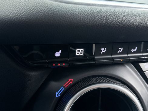 Used 2020 Chevrolet Blazer LT image 26